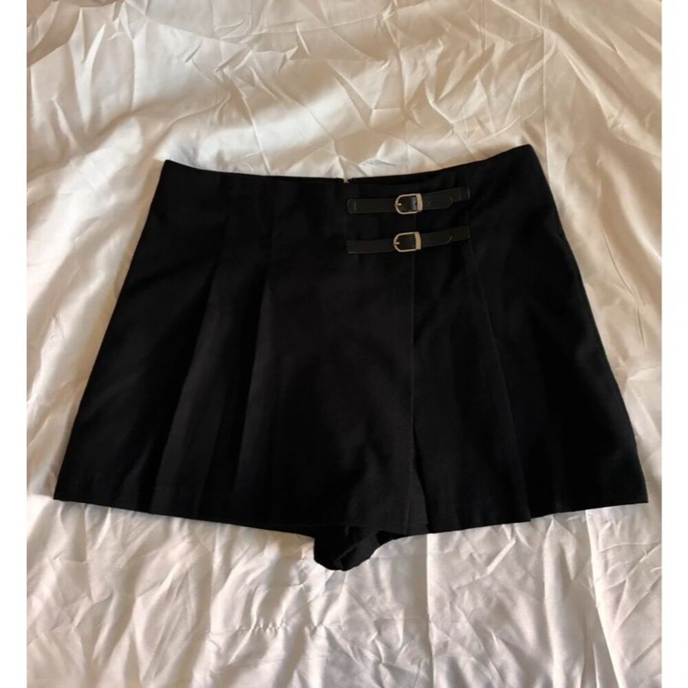 Copper Key Black Tailored Sailor Skort with Gold Buttons XL